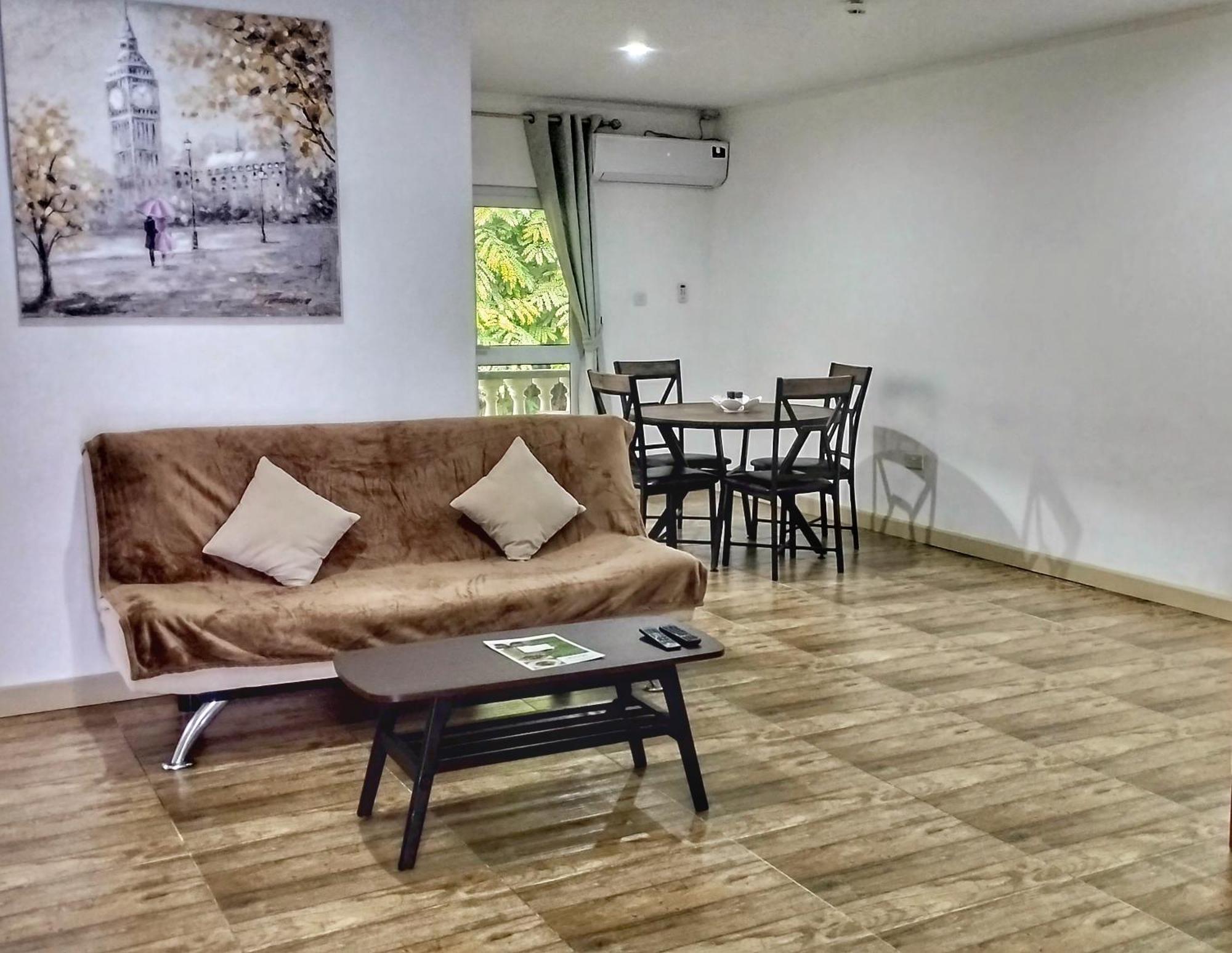 Dovass Self Catering Apartments 塔卡马卡 外观 照片
