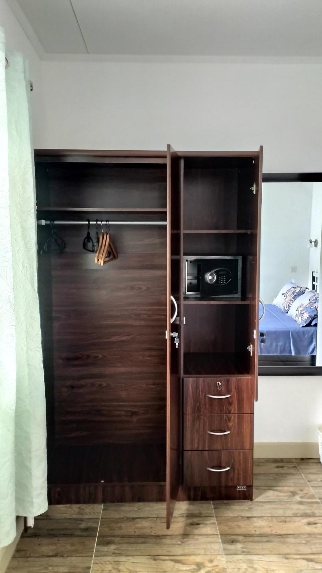 Dovass Self Catering Apartments 塔卡马卡 客房 照片
