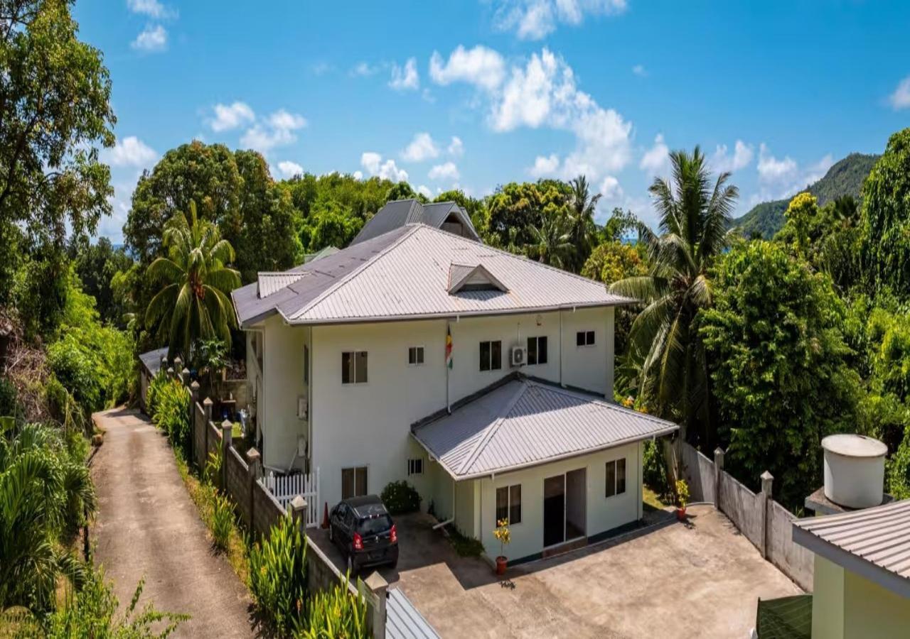 Dovass Self Catering Apartments 塔卡马卡 外观 照片